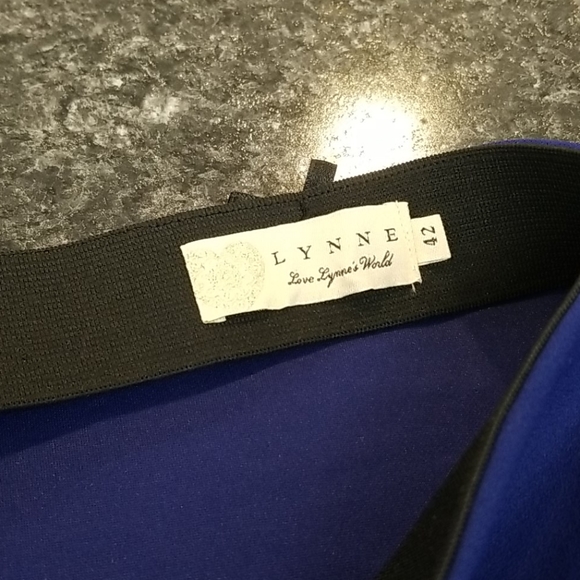 Blue skirt - Picture 2 of 3